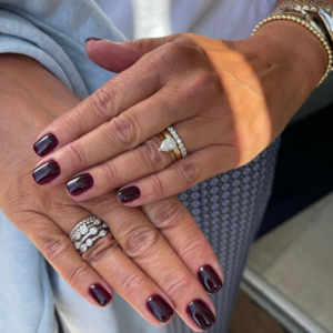 Pose vernis semi permanent manucure russe mains